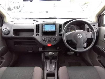 Nissan AD