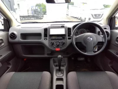 Nissan AD