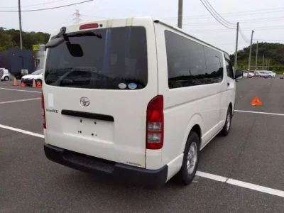 Toyota REGIUS ACE VAN
