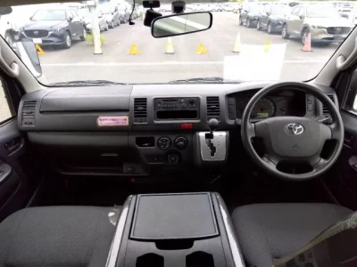 Toyota REGIUS ACE VAN