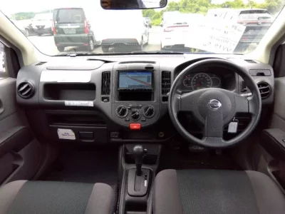 Nissan AD