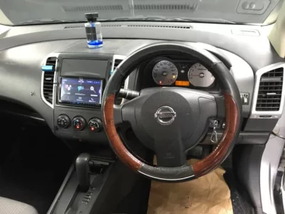 Nissan WINGROAD
