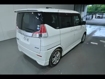 Mitsubishi DELICA D2