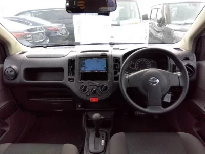 Nissan AD