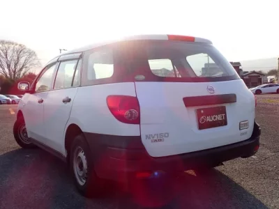 Nissan AD