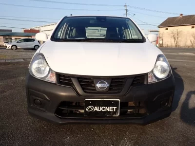Nissan AD