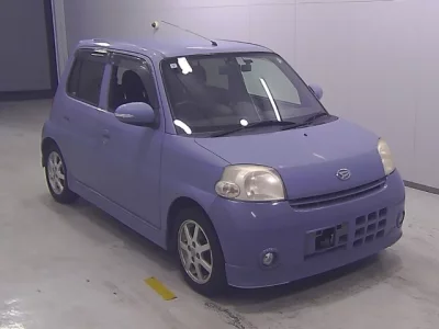 Daihatsu Esse