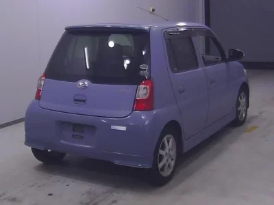 Daihatsu Esse