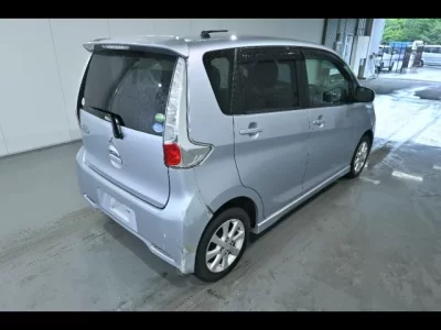 Mitsubishi EK CUSTOM