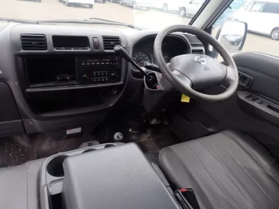 Nissan VANETTE VAN
