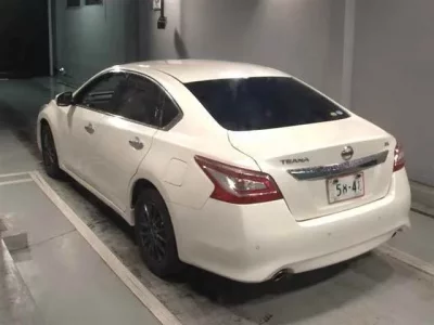 Nissan TEANA