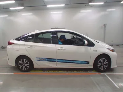 Toyota PRIUS PHV