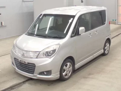 Mitsubishi DELICA D2