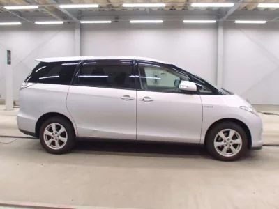 Toyota ESTIMA HYBRID