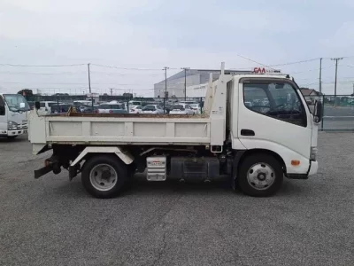 Hino DUTRO