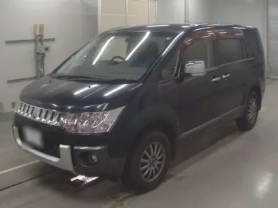 Mitsubishi DELICA D5