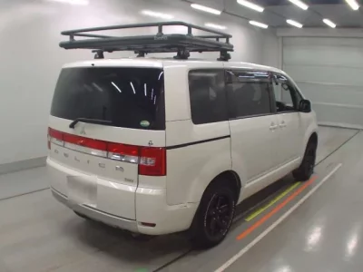 Mitsubishi DELICA D5