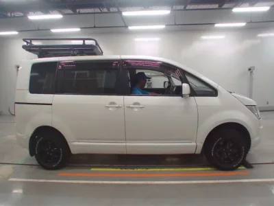 Mitsubishi DELICA D5