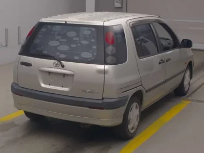 Toyota RAUM