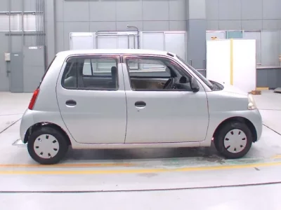 Daihatsu Esse