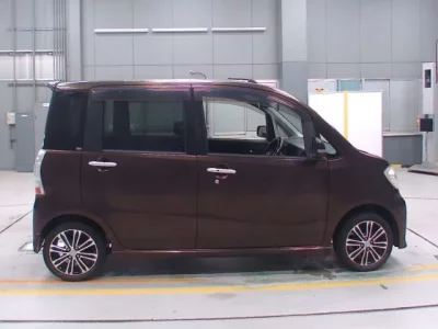 Daihatsu TANTO EXE