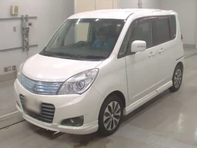 Mitsubishi DELICA D2