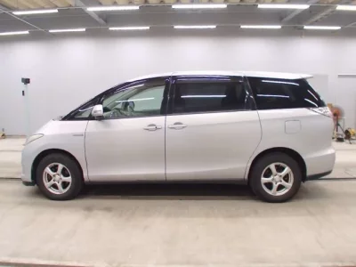 Toyota ESTIMA HYBRID