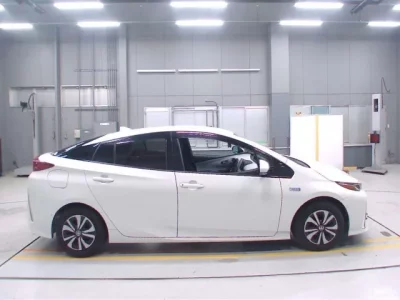 Toyota PRIUS PHV