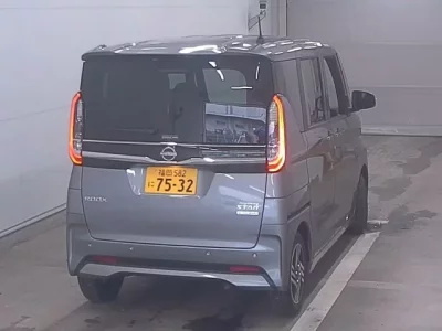 Nissan ROOX