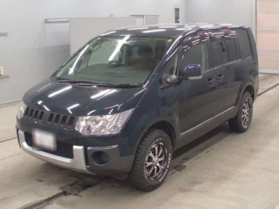 Mitsubishi DELICA D5