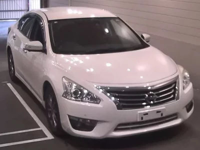 Nissan TEANA