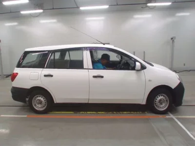 Nissan AD