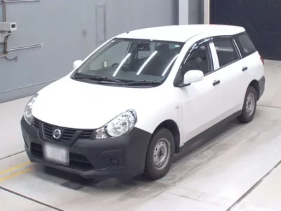 Nissan AD