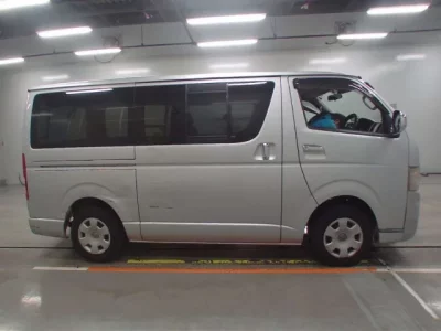 Toyota REGIUS ACE VAN