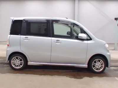 Daihatsu TANTO EXE