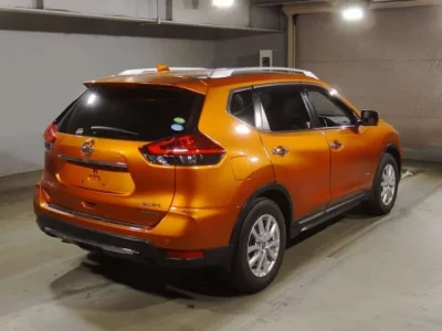 Nissan X-TRAIL