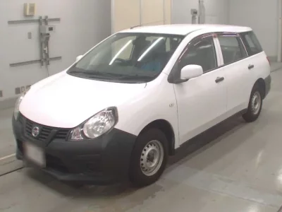 Nissan AD