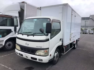 Hino DUTRO