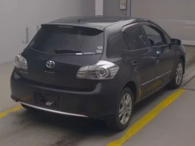 Toyota BLADE