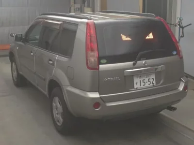 Nissan X-TRAIL