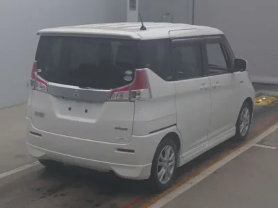 Mitsubishi DELICA D2