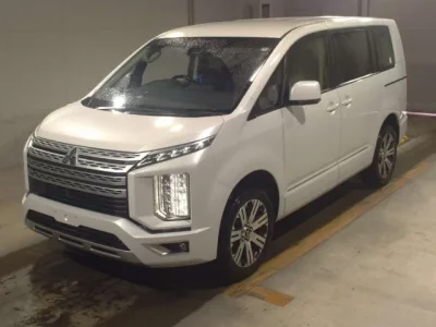Mitsubishi DELICA D5