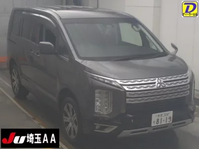 Mitsubishi DELICA D5