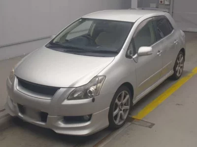 Toyota BLADE