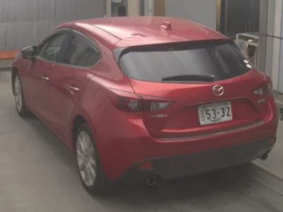 Mazda AXELA