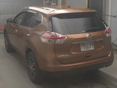 Nissan X-TRAIL