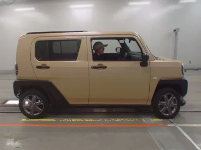 Daihatsu TAFT