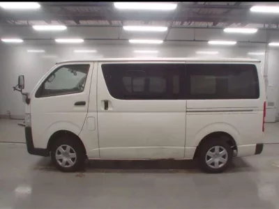 Toyota REGIUS ACE VAN