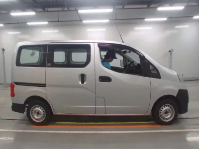 Nissan NV200