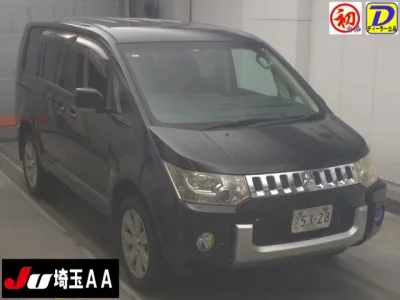 Mitsubishi DELICA D5